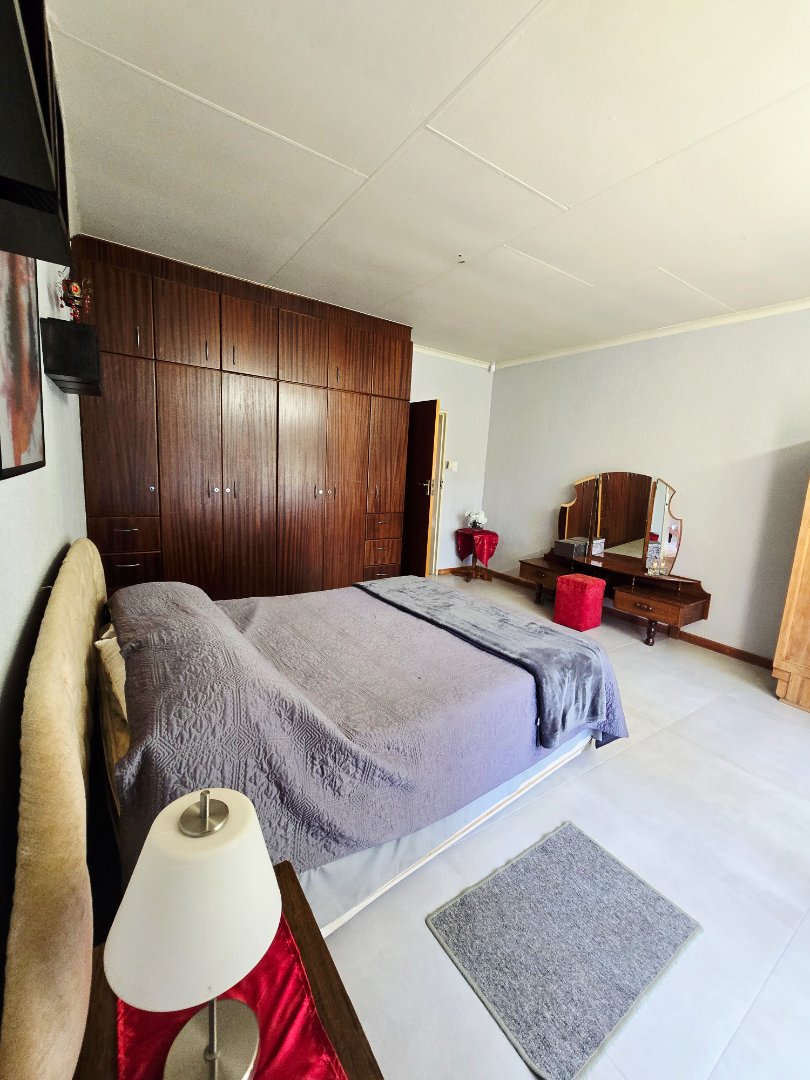 4 Bedroom Property for Sale in Flamwood North West